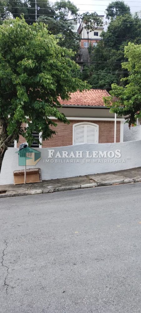 Casa Padrão aluguel Centro - Referência lo090126