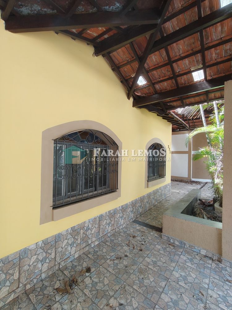 Casa Padrão aluguel Centro - Referência 982259